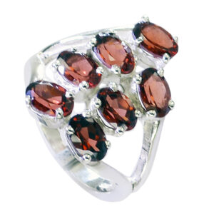 Genuine Gems Faincy Faceted Garnet ring